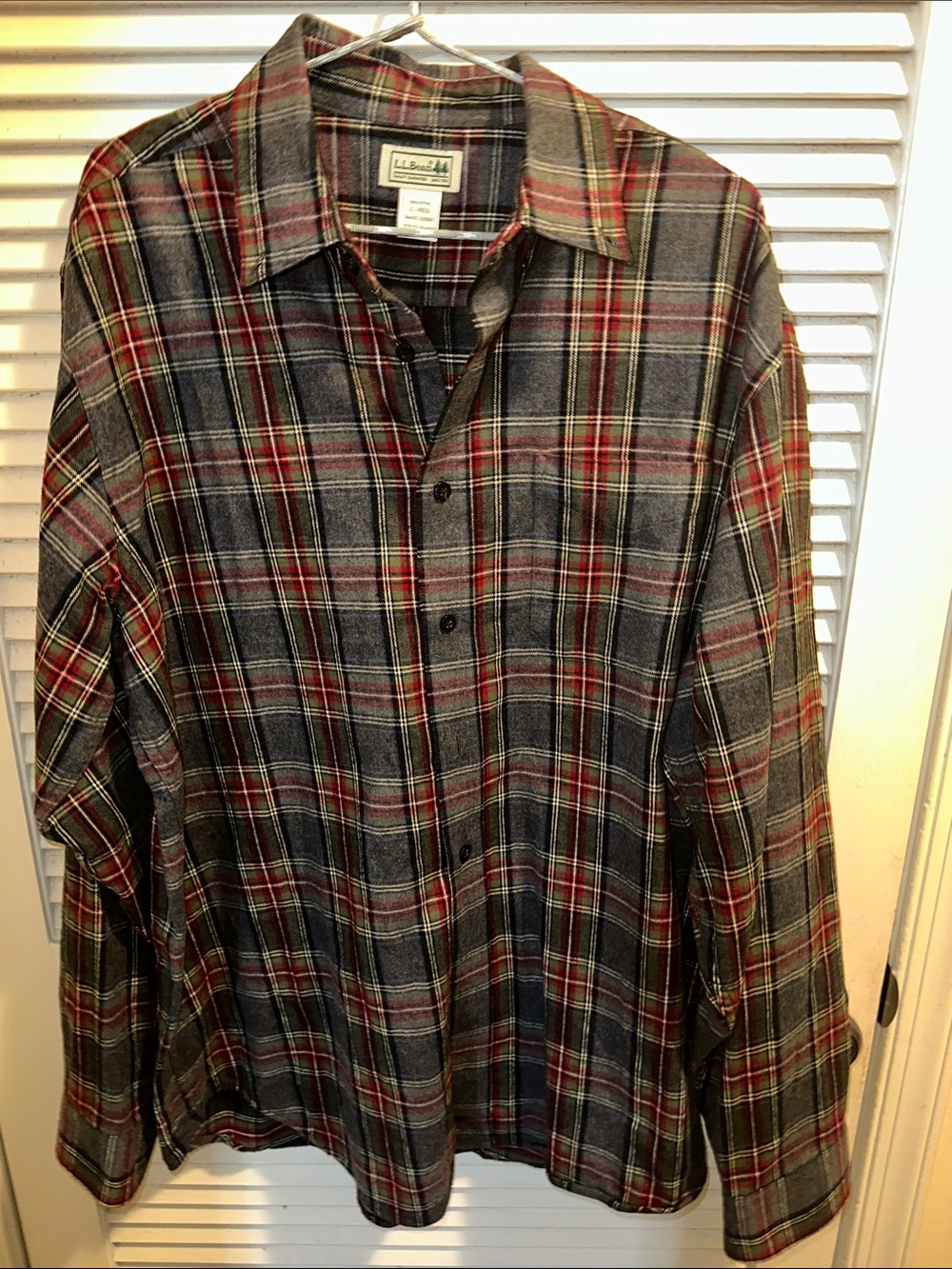 L.L. Bean Men's Plaid Button-Down Shirt in Gray, Red, Cream